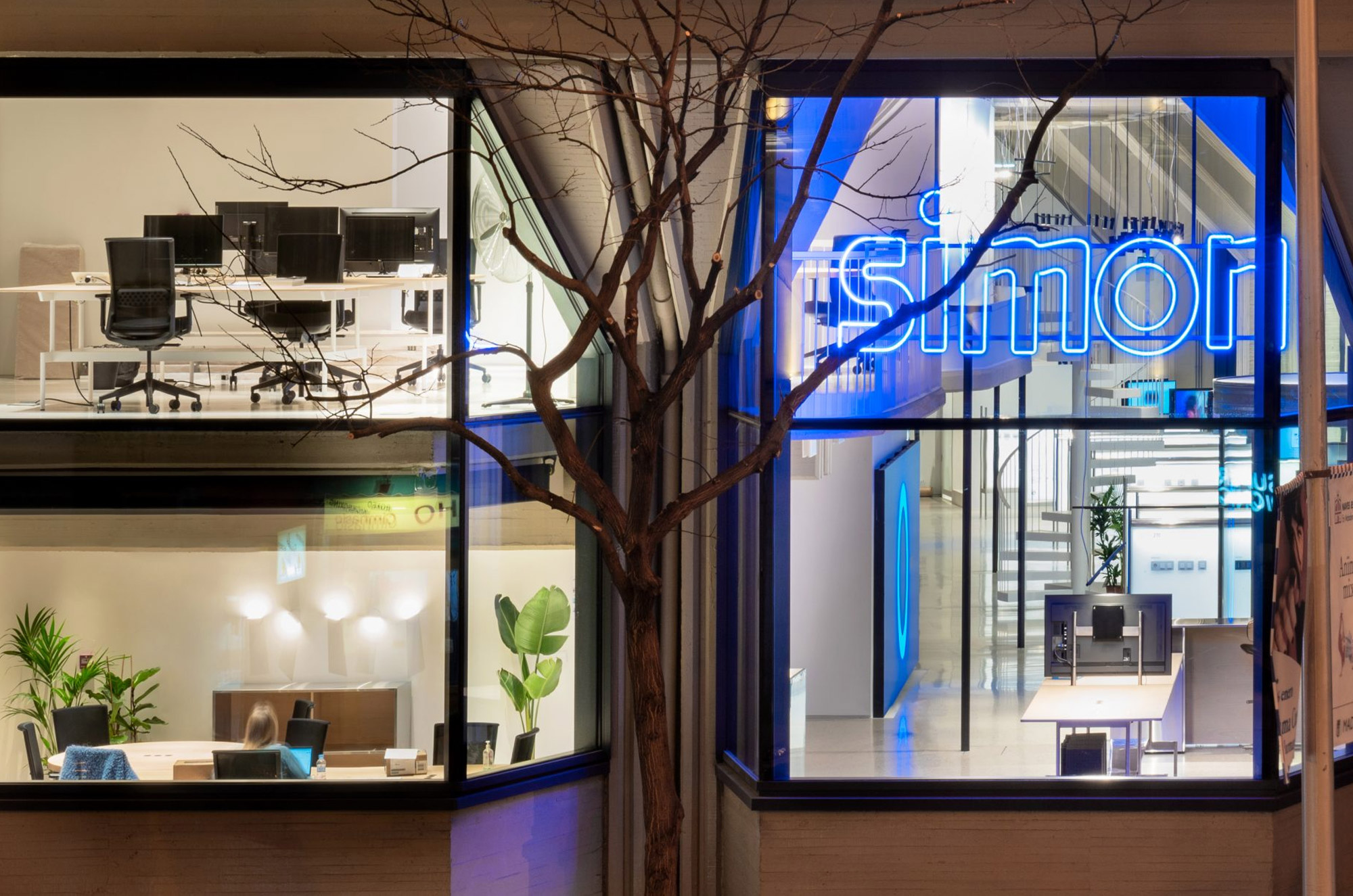 SIMON. LA CASA DE LA LUZ